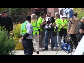 Jessica lowndes and jessica stroup on the set of «90210»