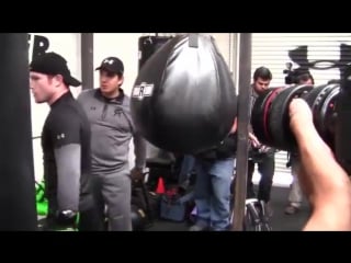 Saul canelo alvarez dents heavy bag training for austin trout