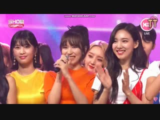 180418 twice “what is love?“ first win