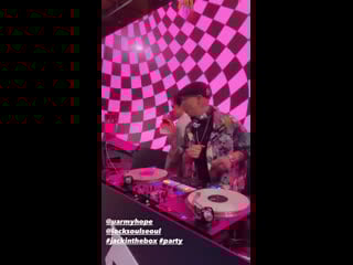 220714 видео с вечеринки хосока по случаю выхода альбома «jack in the box»