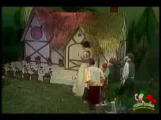 Clipe churi churin fun flays inédito (música do chapolin)