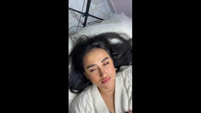 Брови зажившие