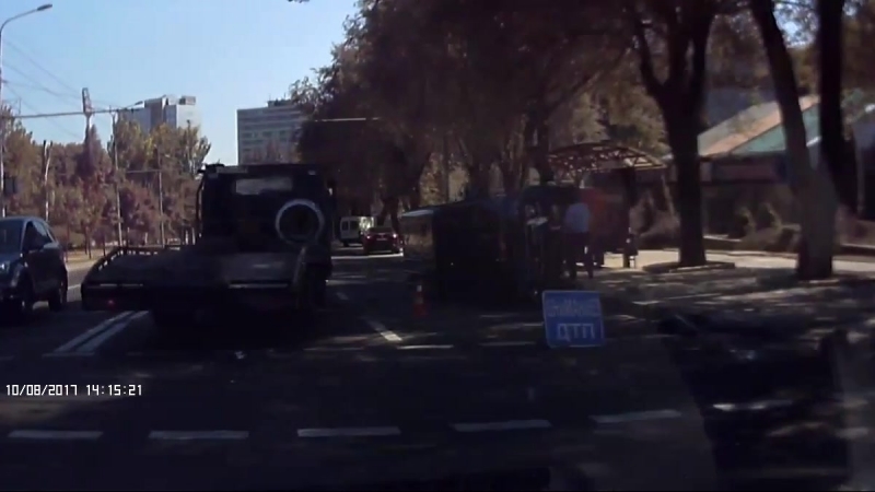 Дтп на пересечении ул артема и пр титова 10 08 2017 донецк