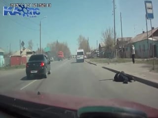 Pedestrian flipped hard crossing the road
