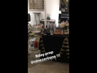 Nina dobrev no instastories de lane cheek