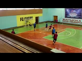 Александр Мэй Вудманның кастингі