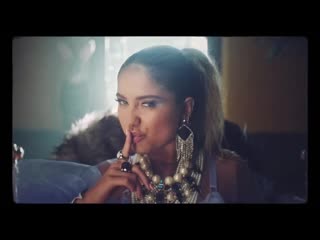 Sofia reyes x jhay cortez a tu manera (corbata)