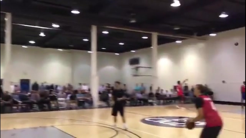 Люк кеннард на воркауте