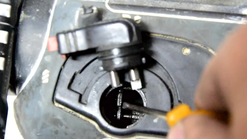 Как поставить переключатель режимов на перфоратор makita hr 2470