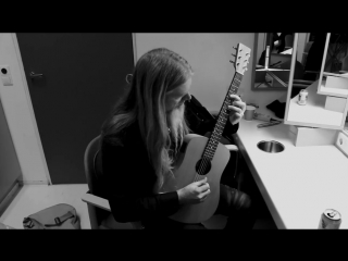 Marco hietala playing the guitar at backstage aka j ahola street team advent calendar 4