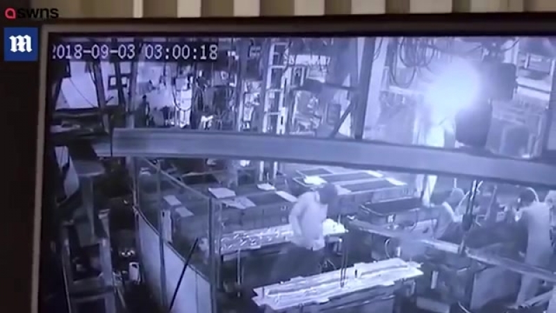 Надул рабочего! а тот возьми и умри!