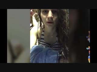 Алена разделась для друзей | голая, секс, молодая, школа, sex, расческа, вписка, porn, домашка, periscope, офф, жмж