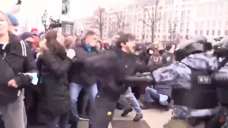 "мирный протест"