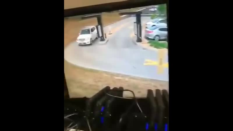 Когда заиграл любимый трэк