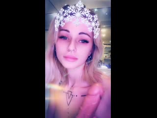 Горячие девушки с тату 18+