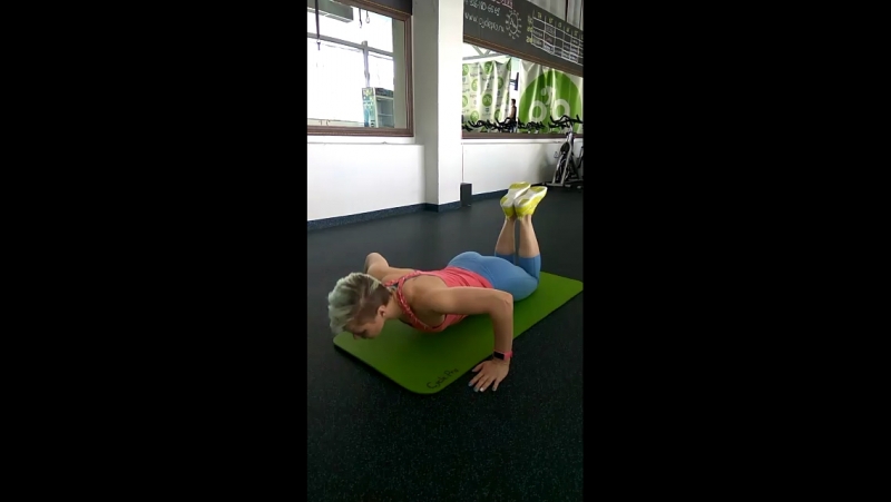 Измени себя отжимания с колен