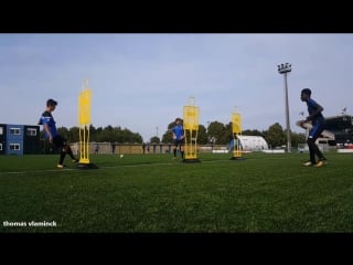 Passing drills first touch one touch play football drills thomas vlaminck techniektraining