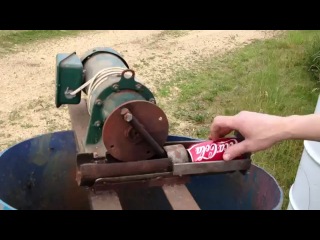 Странный самодельный уничтожитель алюминиевых банок