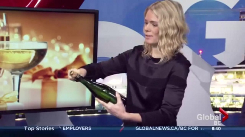 Как открывать шампанское