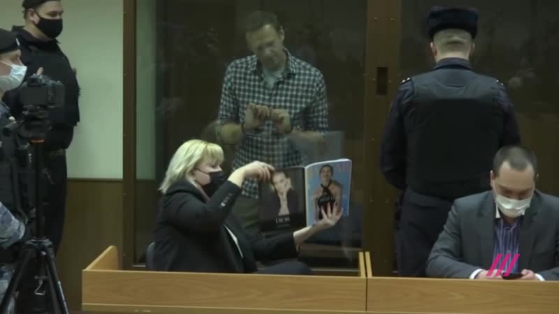 «чего вы все такие грустные? я засолил огурцы!» как навальный шутил до оглашения приговора