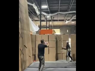 Мулан за кадром