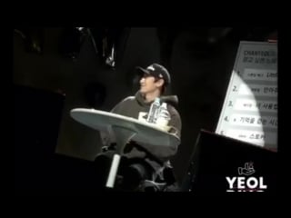 161124 [chanyeol birthday party] chanyeol 찬열 singing little star