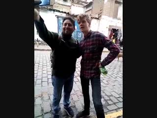 Thomas brodie sangster y sus gestos que enamoran