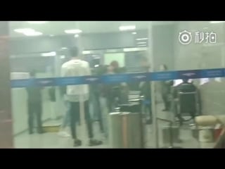 150918 oner at zhangjiajie hehua airport (fancam)