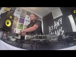 Quix dj set from the dim mak