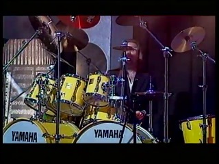 Andy 'yekdoone dokhtar'