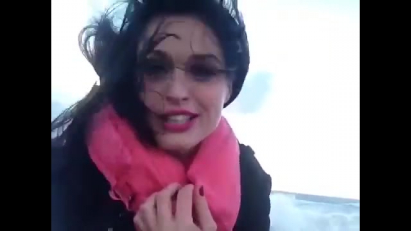 Шторм porn video – Девушка пришла посмотреть на шторм сочи