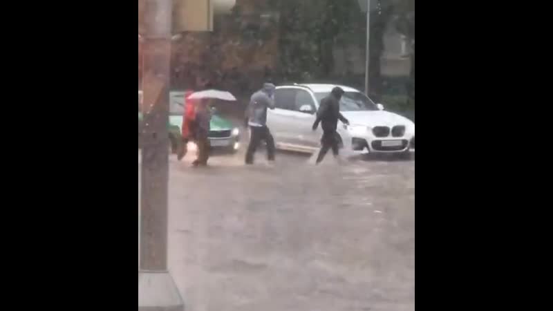 Москву затопило