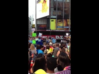 Celebrity chef bobby flay looking at armie hammer talking with lara spencer at gma in new york