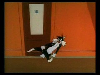 Sylvester and tweety hyde and go tweet (с переводом)