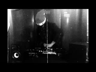 Yami spechie ebm, dark techno, dark italo dj set