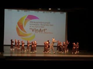 Дисней и diamond chiks «танец с зебриком»/vinart 2022