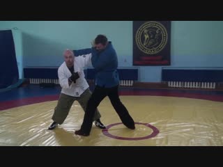 32 задняя подножка в уличной борьбе