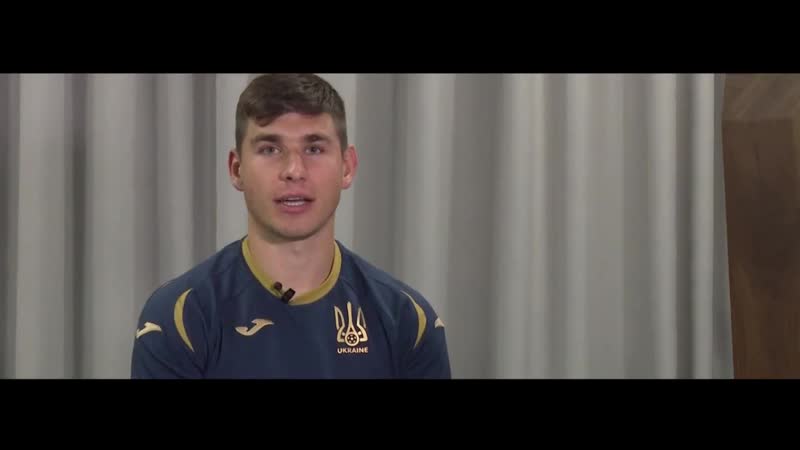 Футболісти національної збірної привітали країну з днем незалежності