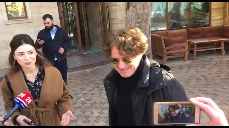 Балканский музыкант и композитор горан брегович прилетел в крым, чтобы дать концерт в академическом музыкальном театре