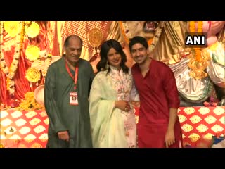 Watch priyanka chopra and ayan mukherjee at north bombay sarbojanin durga puja pandal on durgaashtami mumbai