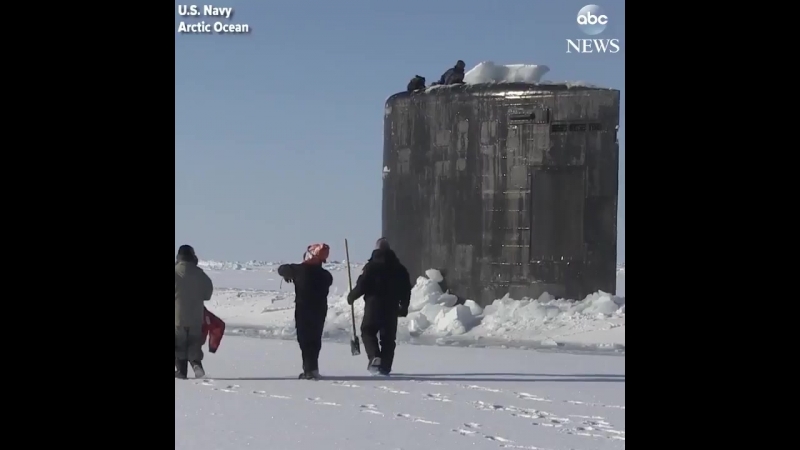 В сети опубликованы кадры, на которых подводная лодка военно морских сил сша появляется из подо льда в арктике видеоролик опубл