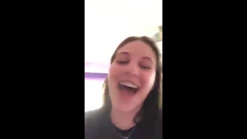 Девушка слила адрес 6ix9ine