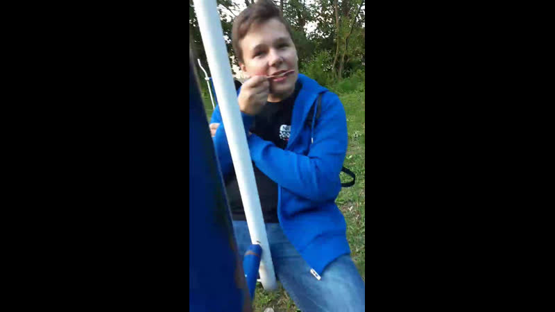 Жестко лижит денчик жесть ваван радуется