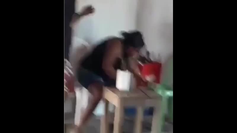 Угостила фаршем