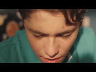 Лизни / sipping / libar (2015)