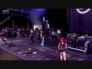 L7 live at hellfest, val de moine, clisson, france (2015)