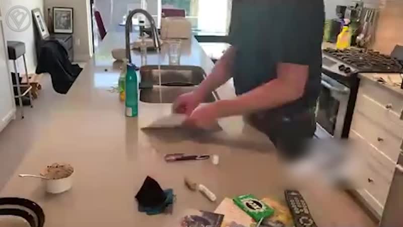 Жена попросила отправить эротическое видео