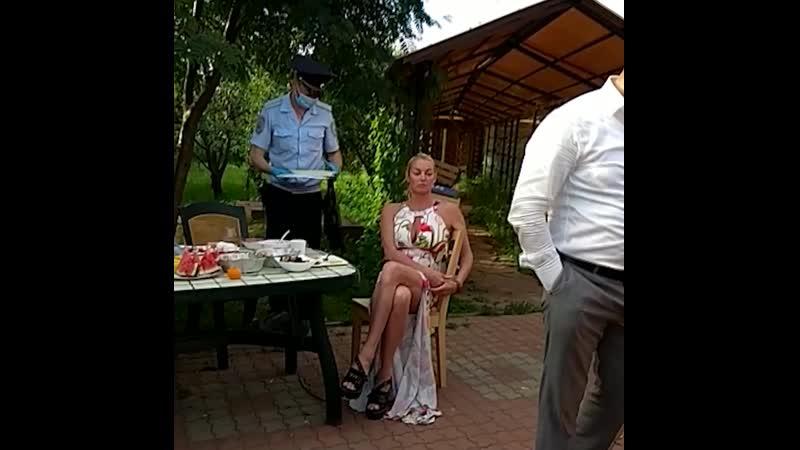 Анастасия волочкова тайно проникла в карантинное