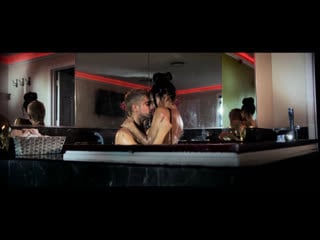 Аджани расселл (ajani russell hot scenes in "johnny & clyde" 2023)