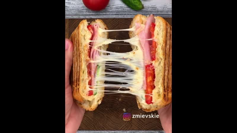 Панини с ветчиной и сыром